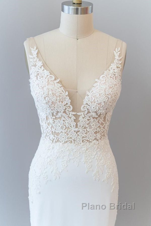 Elegant Long Mermaid V-neck Lace Backless Wedding Dress