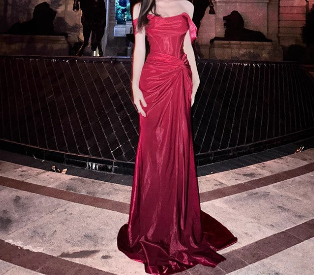 Elegant Pleated Satin Formal Mermaid Formal Evening Dresses,Fahsion Graudation Formal Prom Dresses With Off-The-Shoulder