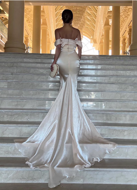 Elegant Mint Green Mermaid Strapless Rhinestone Hotfix Slit Satin Long Formal Prom Dresses