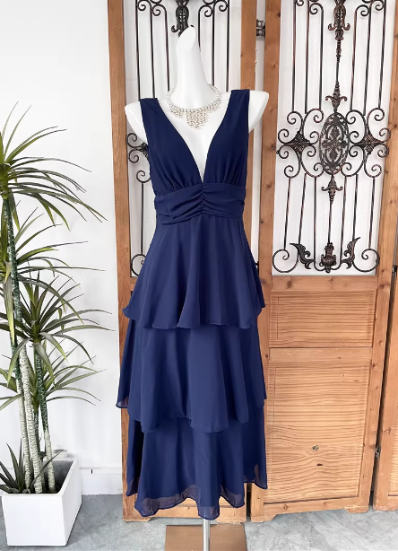 Elegant Navy Blue A-Line V-Neck Ruffled Layered Chiffon Formal Prom Dresses