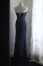 Elegant Navy Blue Mermaid Heart-Shaped Neckline Feather Sequined Long Formal Prom Dresses