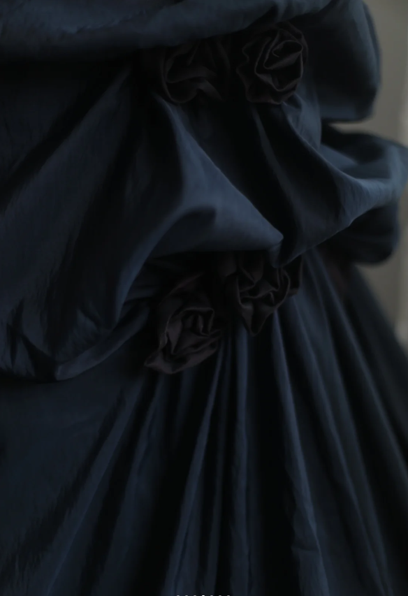 Elegant Navy Blue Mermaid Pleated Satin Long Formal Prom Dresses