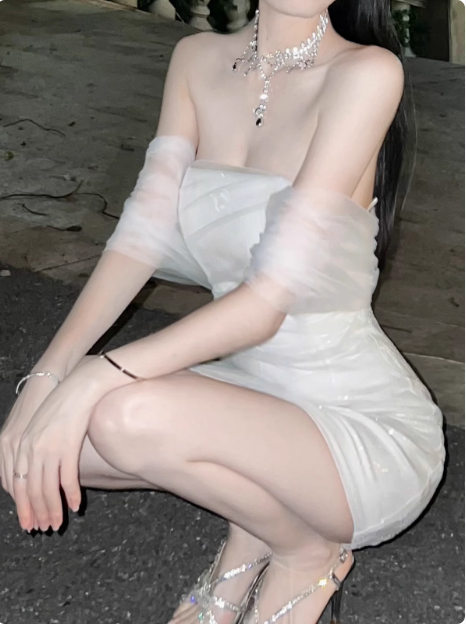 Elegant One-Shoulder Design Hip-Hugging 19Th Birthday Homecoming Dresses