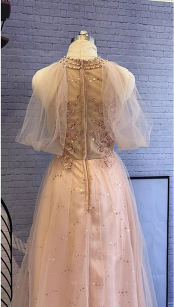 Elegant Pink A-Line Halter Tulle Long Formal Prom Dresses