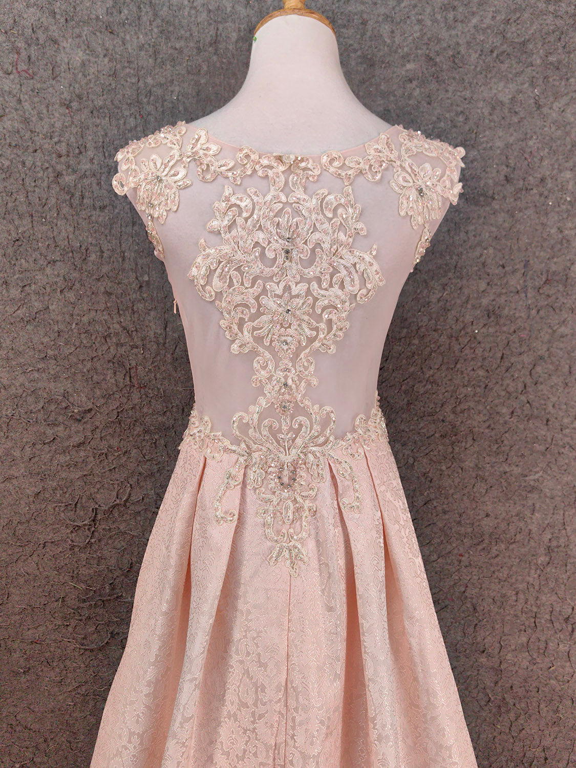 Elegant Pink A-Line Sleeveless Crew Neck Lace Rhinestone Brocade Satin Long Formal Prom Dresses