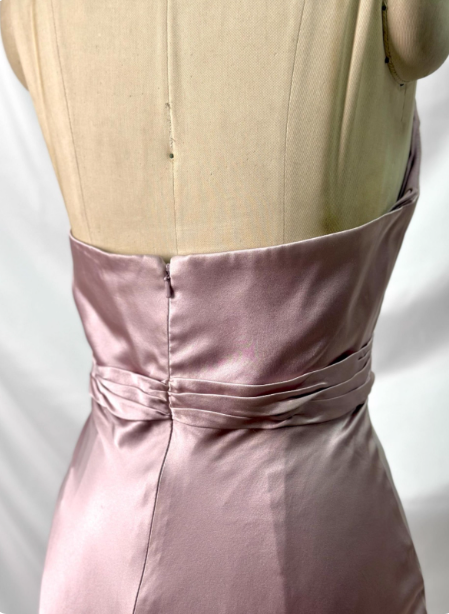 Elegant Pink Halter Neck V-Neck Slim-Fit Satin Long Formal Prom Dresses