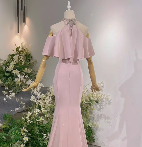 Elegant Pink Mermaid Halter Neck Ruffled Satin Train Formal Prom Dresses Secondary image