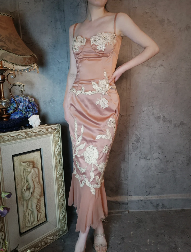 Elegant Pink Mermaid Spaghetti Strap Lace Embroidered Satin Formal Prom Dresses