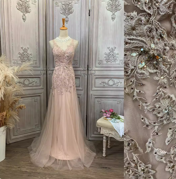 Elegant Pink Mermaid V-Neck Lace Embroidery Tulle Long Formal Prom Dresses Secondary image