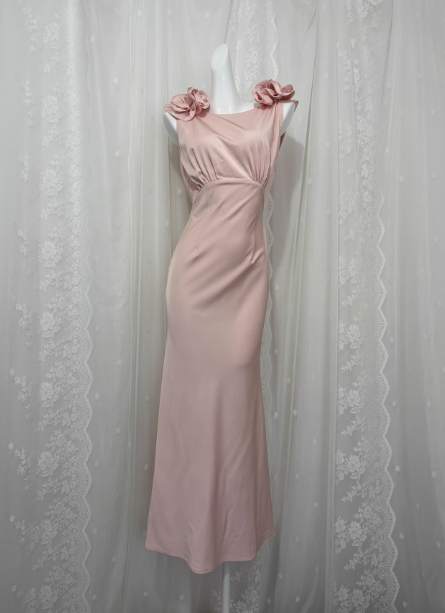 Elegant Pink Sleeveless 3D Floral Crew Neck Satin Long Formal Prom Dresses