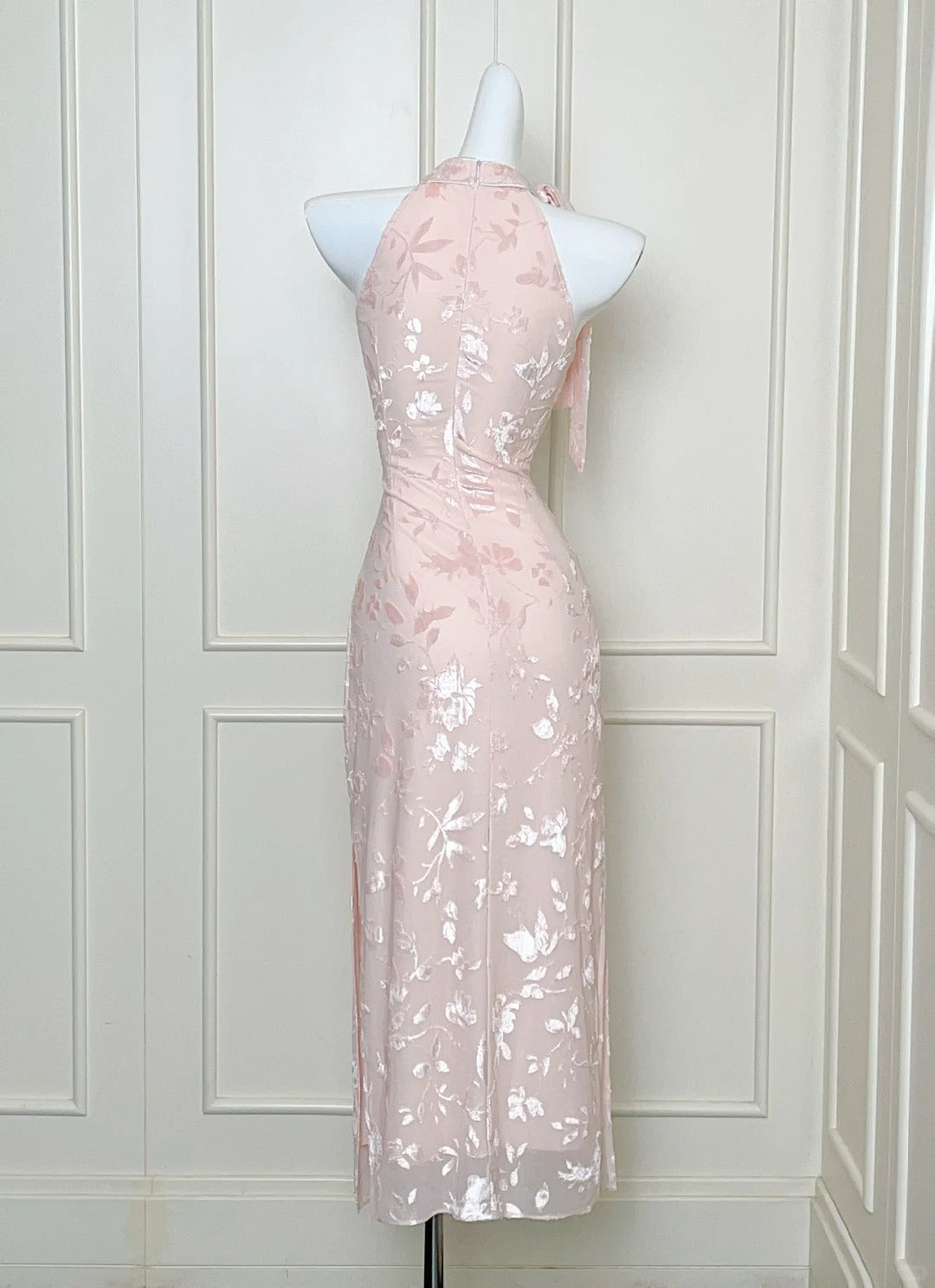 Elegant Pink Slim Halter Neck Jacquard Slit Long Formal Prom Dresses
