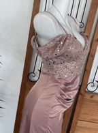Elegant Pink Spaghetti Strap V-Neck Off-The-Shoulder Slit Sequin Satin Long Formal Prom Dresses