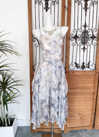Elegant Printed Spaghetti Strap V-Neck Ruffled Layered Tulle Formal Prom Dresses