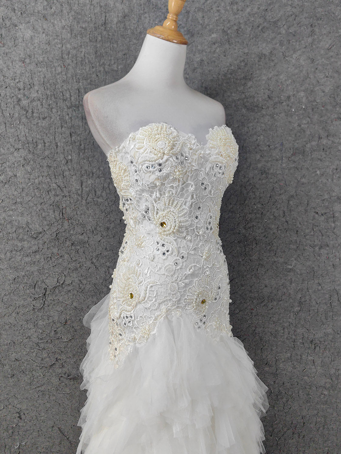 Elegant Pure White Sweetheart Neck Pearl Lace Tulle Long Formal Prom Dresses
