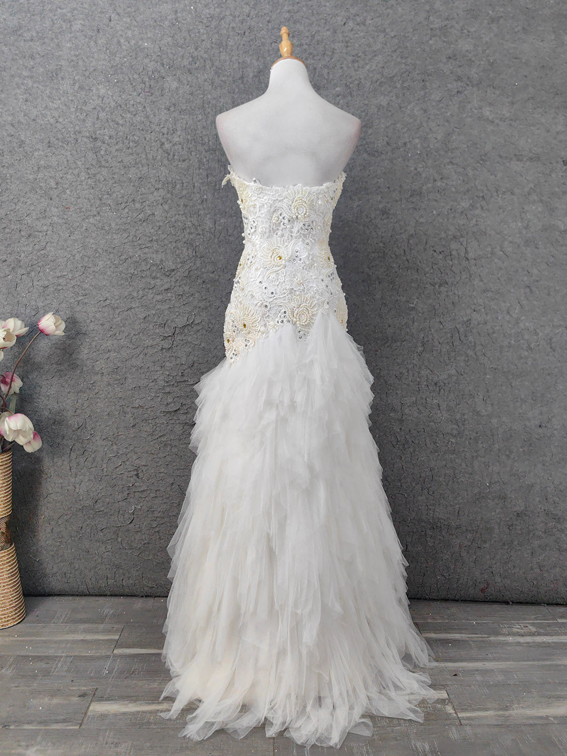 Elegant Pure White Sweetheart Neck Pearl Lace Tulle Long Formal Prom Dresses