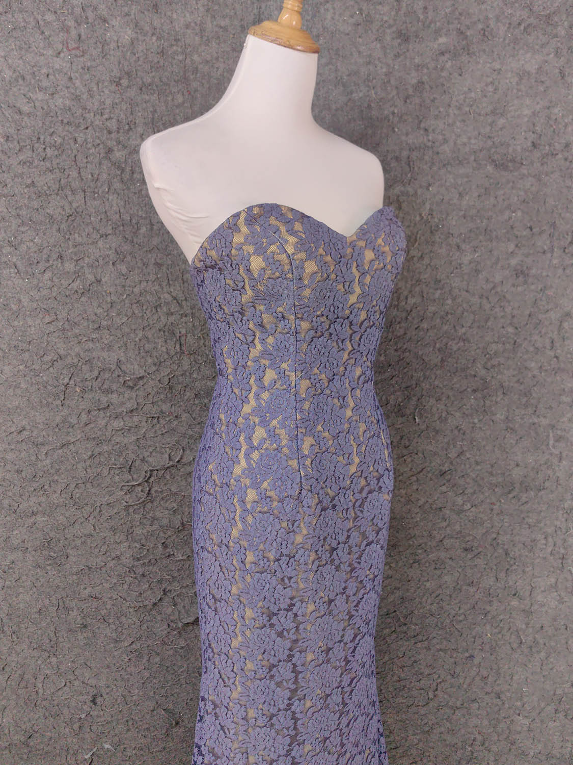 Elegant Purple Sweetheart Neck Split Lace Long Formal Prom Dresses