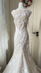 Elegant Retro Ivory Mermaid V-Neck Halter Lace Train Formal Prom Dresses Wedding Dresses