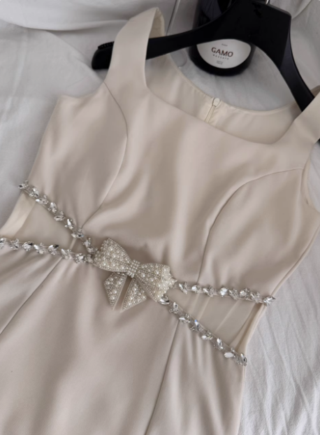 Elegant Square Neck Sleeveless Hollow Diamond Birthday Short Skirt Homecoming Dresses