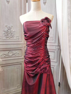 Elegant Vintage Burgundy Strapless Ruched Satin Long Formal Prom Dresses