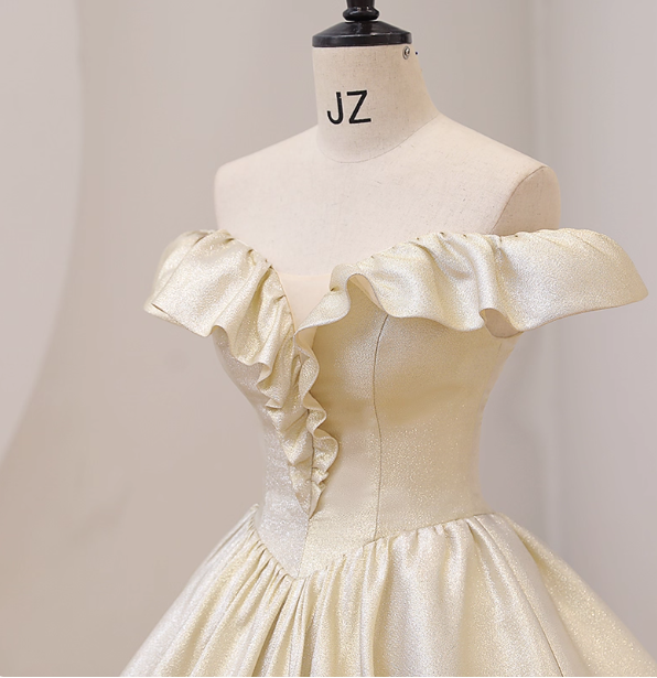 Elegant Vintage One-Shoulder Ruffle Shiny Satin Ball Gown Prom Dresses Sweet 16 Dresses