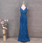 Elegant Vintage Royal Blue V-Neck Lace Long Formal Prom Dresses