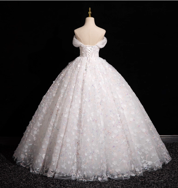 Elegant White 3D Floral Tulle Long Ball Gown Prom Dresses Sweet 16 Dresses