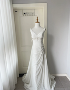 Elegant White Deep V-Neck Beaded Chiffon Formal Prom Dresses