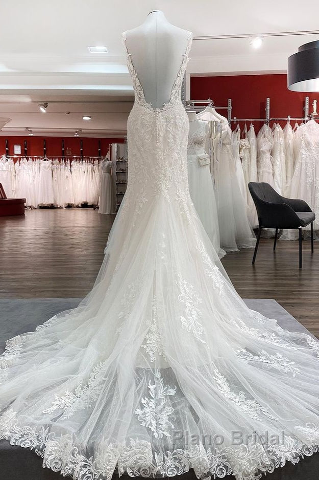 Elegant White Long Mermaid Tulle Lace Open Back Wedding Dresses Secondary image