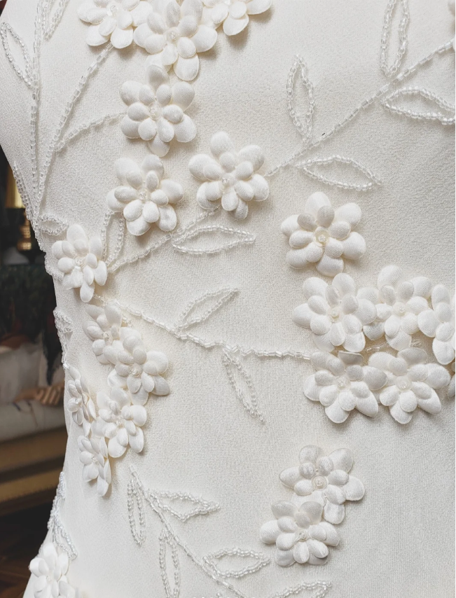 Elegant White Mermaid Spaghetti Strap U-Neck 3D Foral Embroidery Chiffon Formal Prom Dresses
