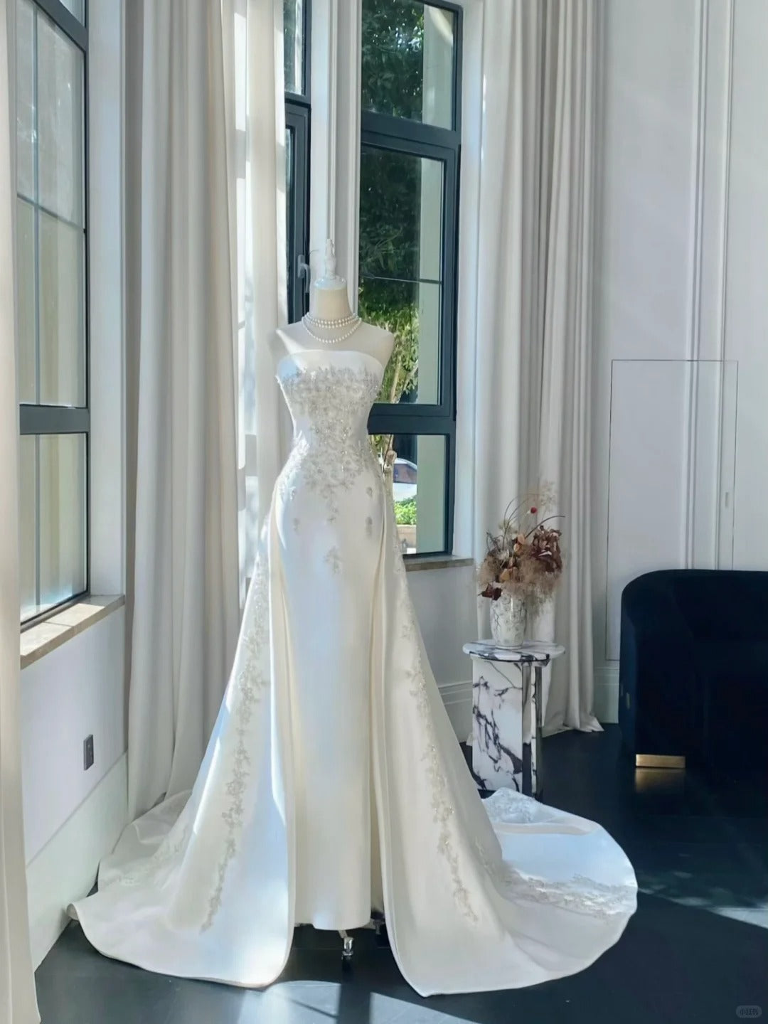 Elegant White Mermaid Strapless Beaded Satin Wedding Dresses With Train