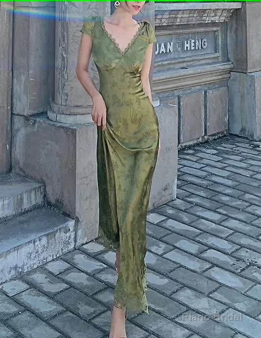 Elegant Women Green Satin Backless Mixi Dress Palace Short Sleeve Lace V-Neck Bandage Vintage Bodycon Evening Gown Main image