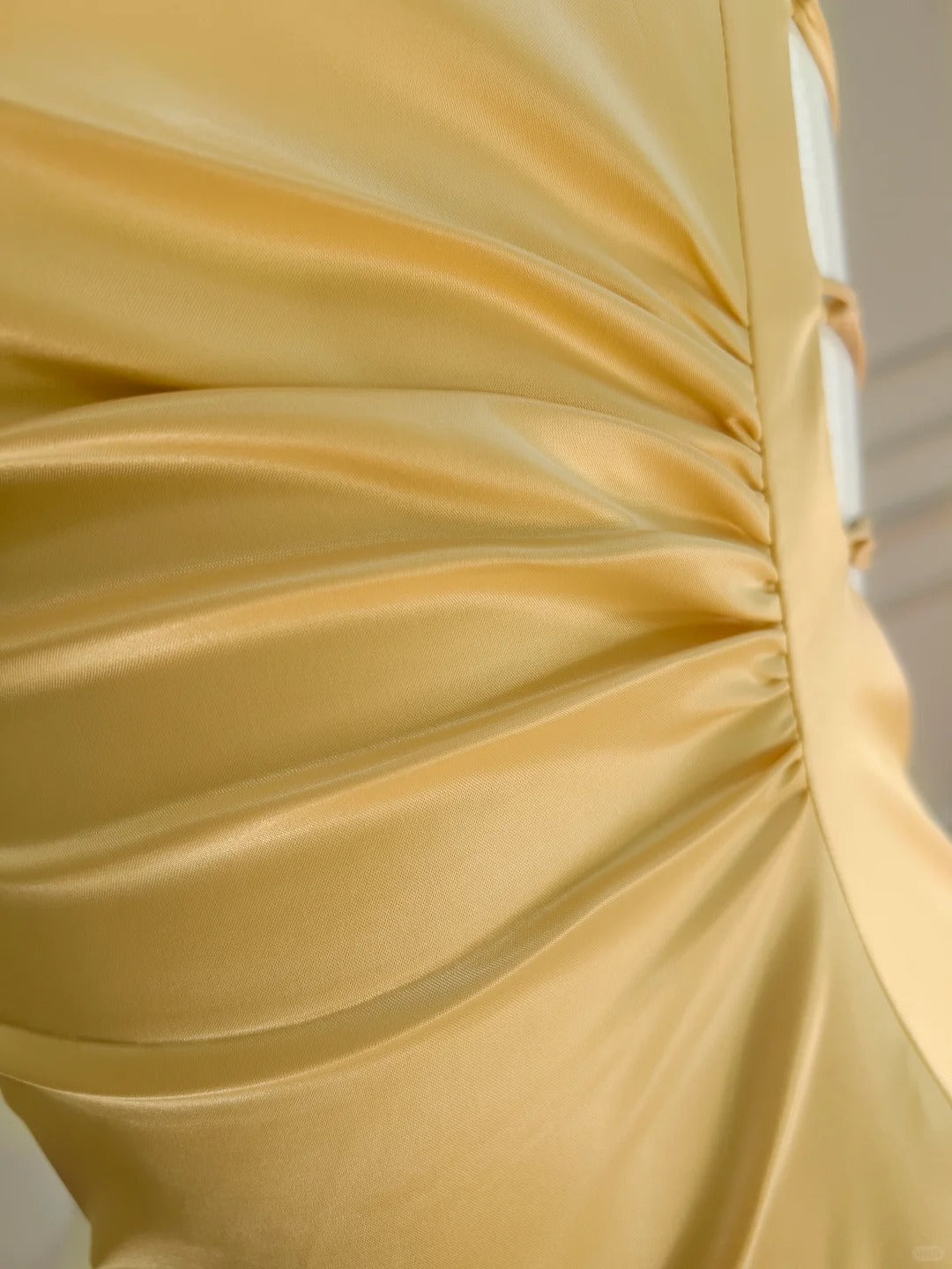 Elegant Yellow Irregular Halter Neck Satin Short Front Long Back Formal Prom Dresses