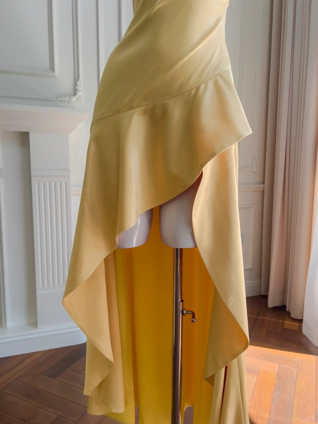 Elegant Yellow Irregular Halter Neck Satin Short Front Long Back Formal Prom Dresses