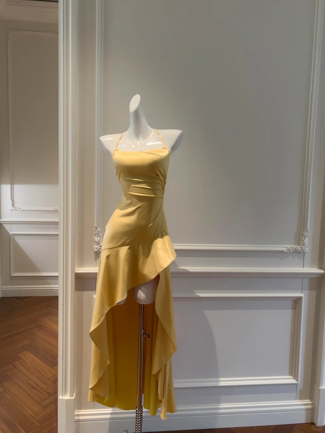 Elegant Yellow Irregular Halter Neck Satin Short Front Long Back Formal Prom Dresses