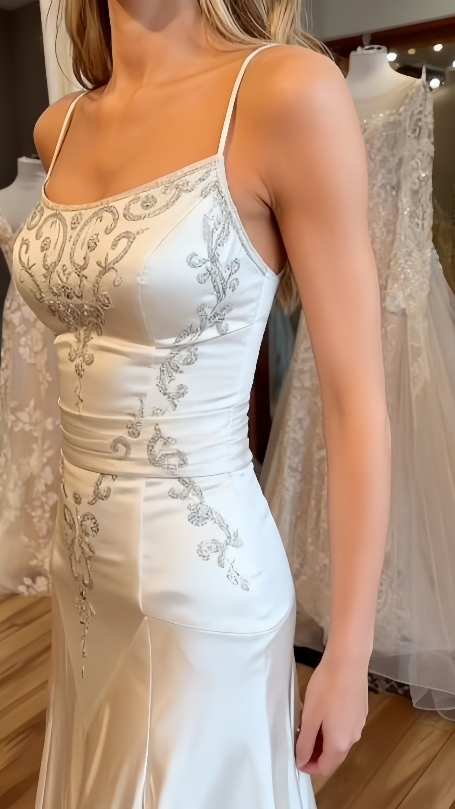 Exquisite Ivory Mermaid Long Wedding Dresses Appliques Satin Bridal Dresses