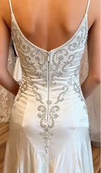 Exquisite Ivory Mermaid Long Wedding Dresses Appliques Satin Bridal Dresses