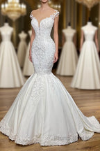 Exquisite Long Lace V-neck Sleeveless Mermaid Wedding Dresses