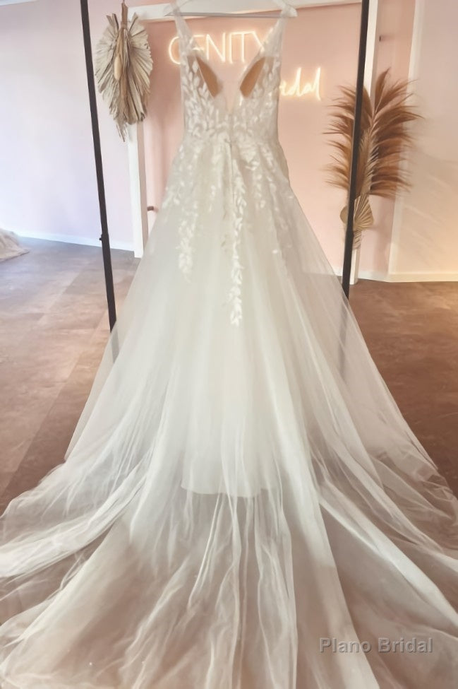 Fabulous Sweetheart Long V-Neck Sleeveless Lace Wedding Dresses Online Secondary image