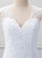 Fabulous Tulle V-Neck Neckline Mermaid Wedding Dresses With Beaded Lace Appliques