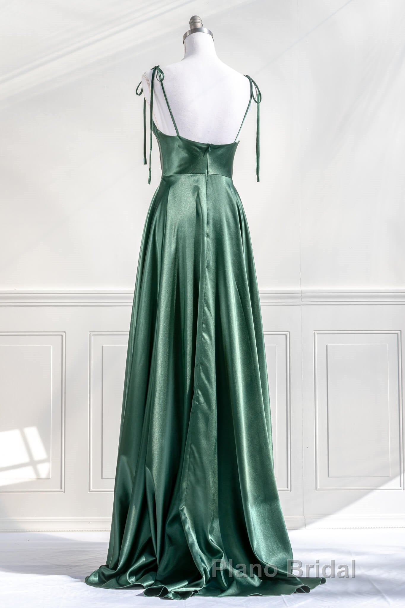 Aphrodite Dresses - Emerald Green