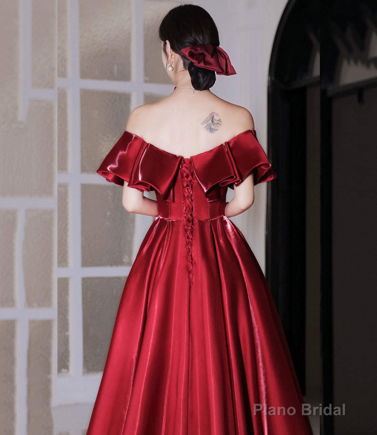 Red satin long prom dress A line evening dress Secondary image