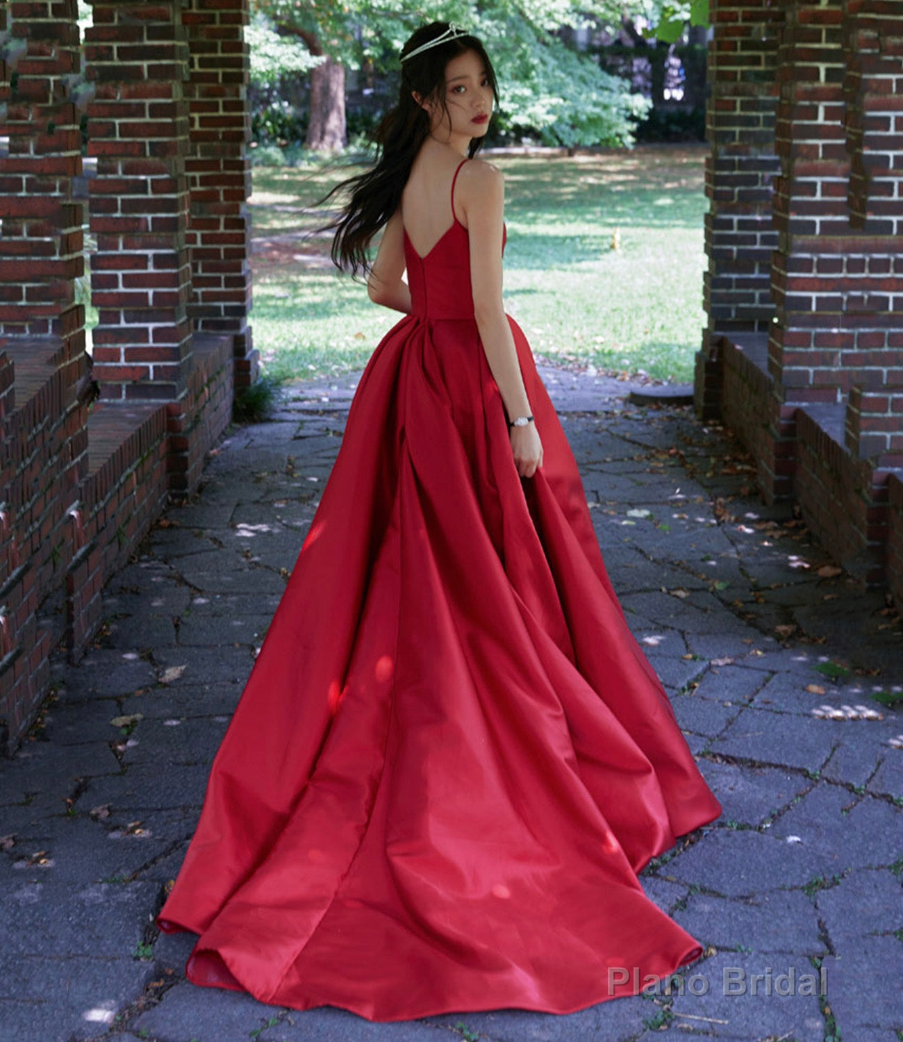 Red satin long prom dress A line evening dress Secondary image