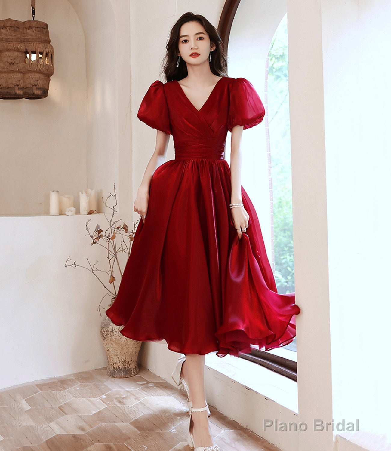 Red v neck short prom dress A line homeocming dress Main image