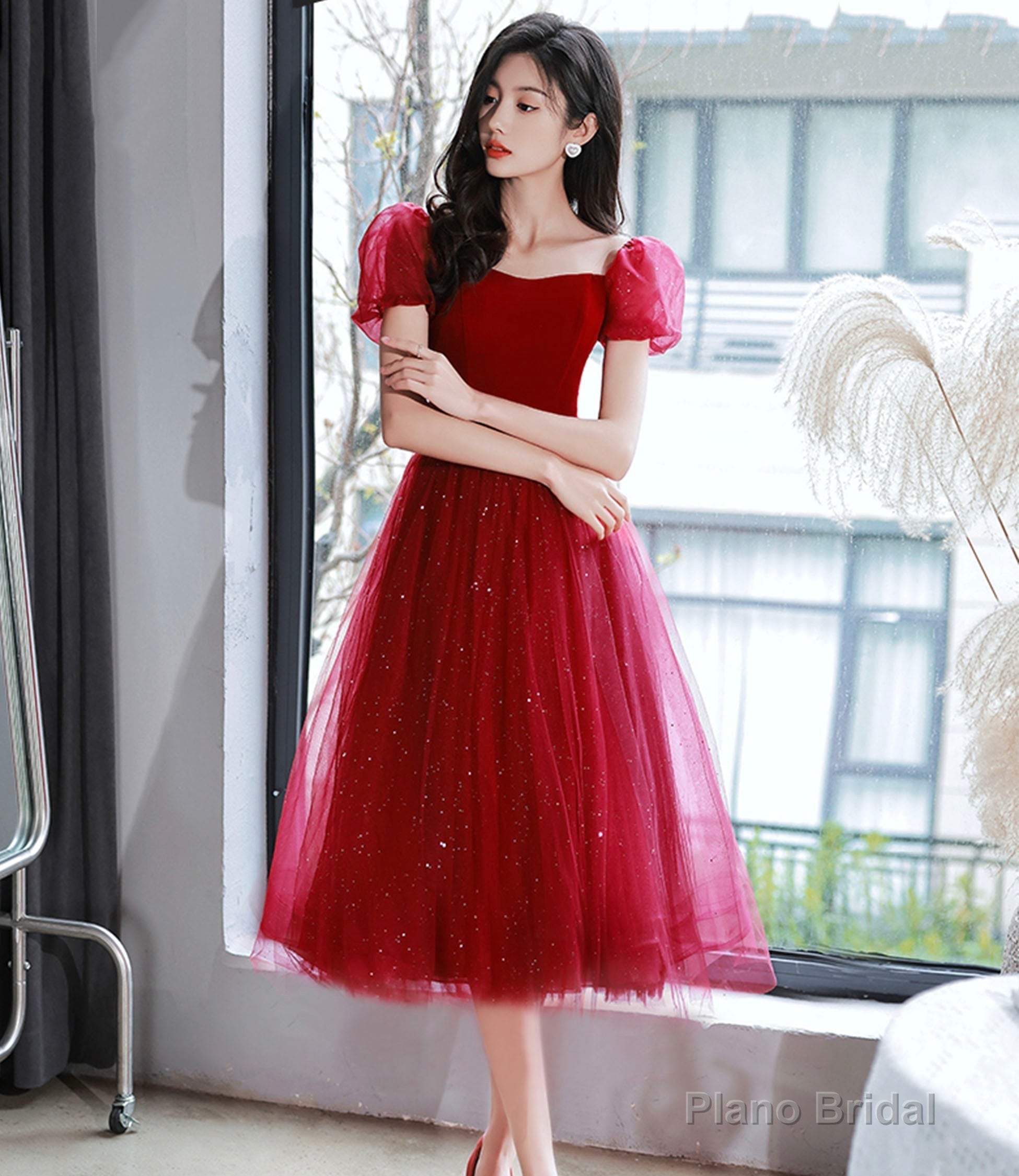 Burgundy velvet tulle short prom dress homecoming dress Secondary image