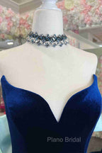 Fitted Mermaid Royal Blue Velvet Formal Prom Dresses With Bow