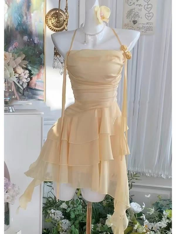 Flowy A Line Halter Layered Yellow Chiffon Open Back Short Homecoming Dresses Cocktail Dresses Main image
