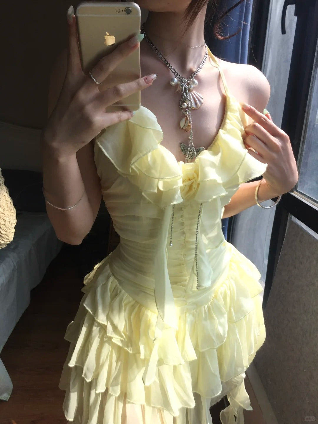 Flowy Yellow Chiffon Ruffle Mini 17Th Birthday Homecoming Dresses