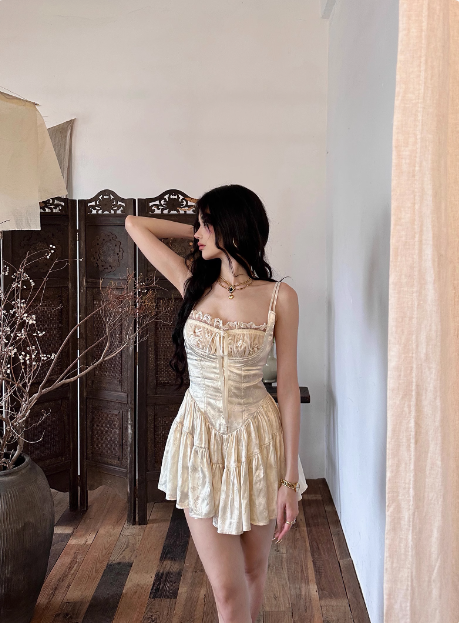 French Retro Lace Suspenders Dark Satin A-Line 21St Birthday Homecoming Dresses