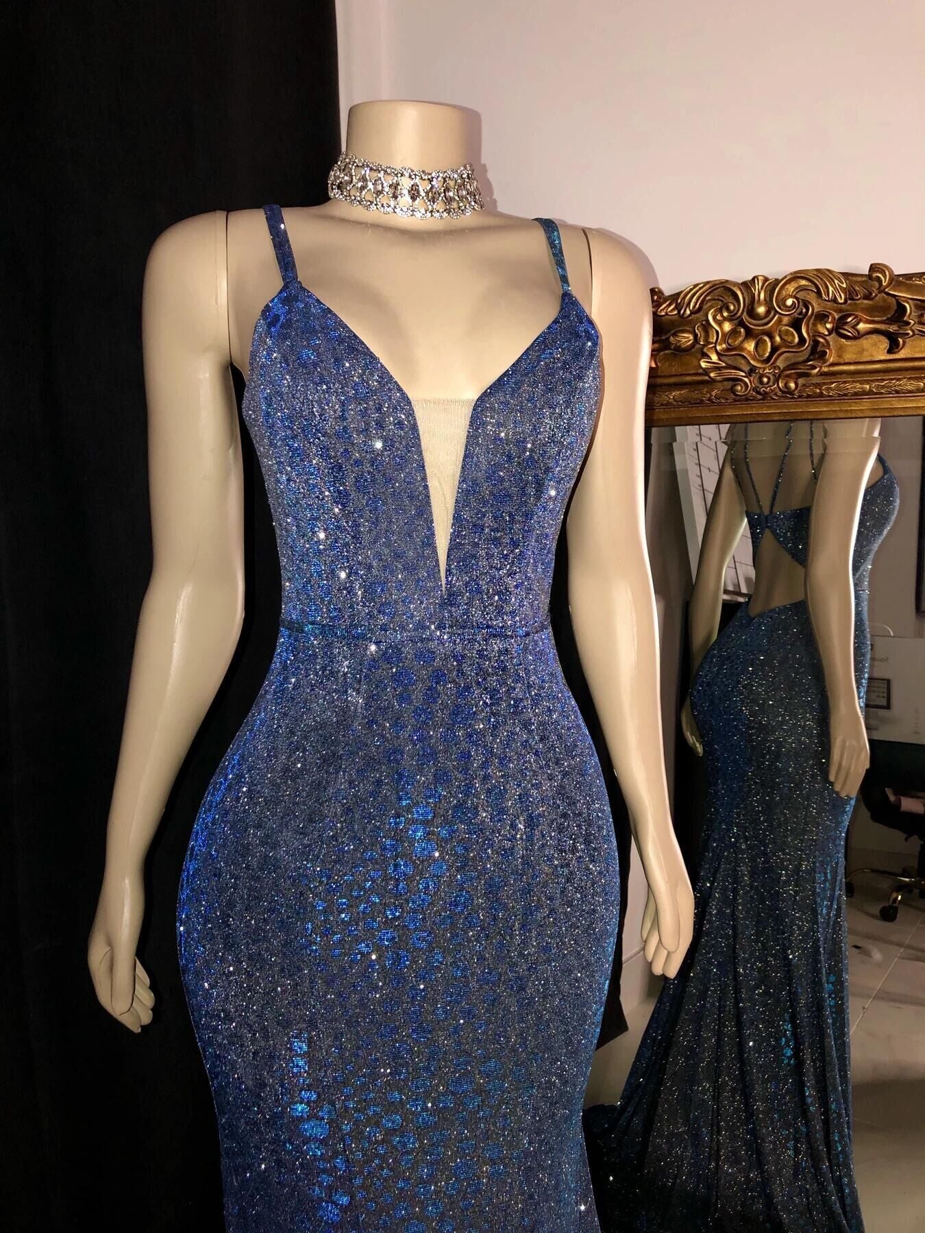 Glitter Mermaid Formal Prom Dresses Long Spaghetti Straps V Neck Open Back Formal Evening Party Gowns