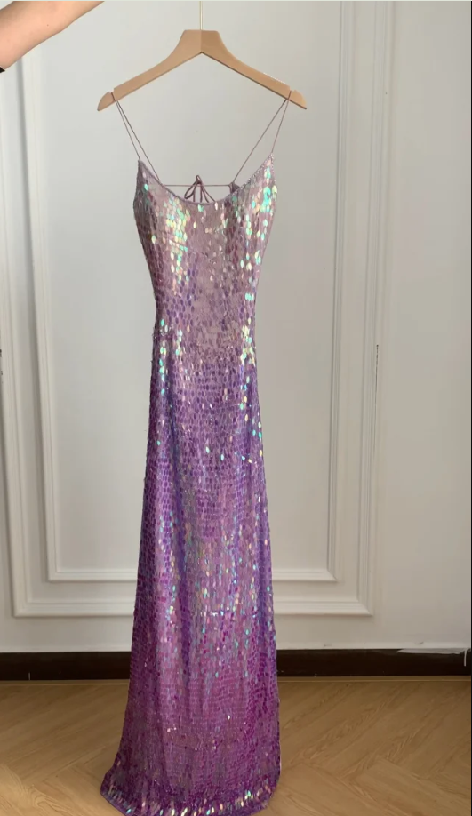 Gorgeous And Dazzling Backless Sequined Long Formal Prom Dresses Main image